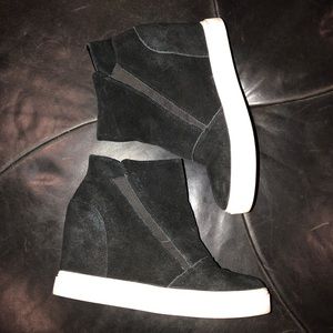 Steve Madden Wedged Sneaker